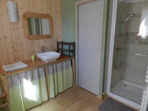 Auvergne-Volvic-Les-Ombelles-Chambres