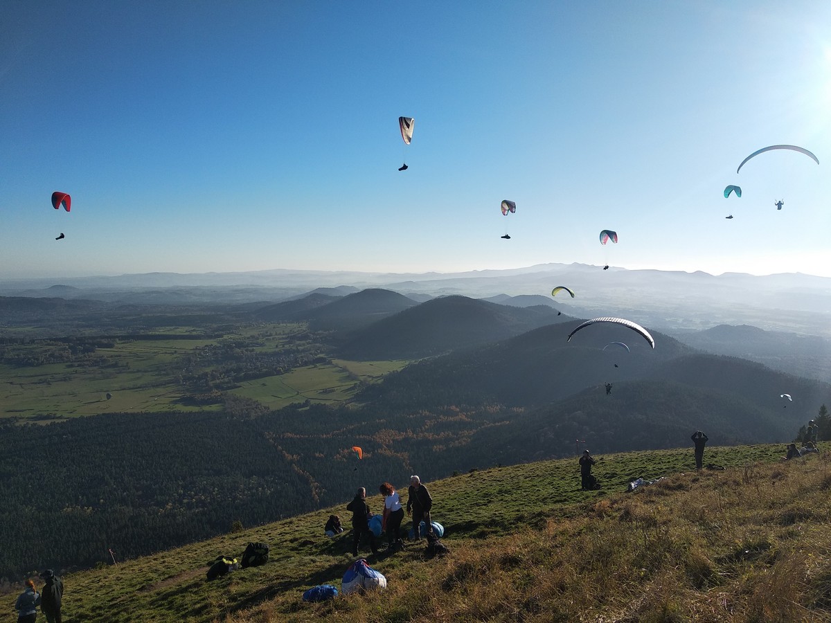 La nature autour des chambres d'hôtes Les Ombelles, hébergement à Volvic près de Clermont-Ferrand.